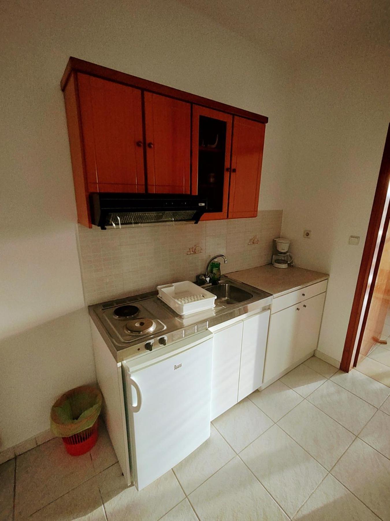 Captain Michalis Apartments Galatás Habitación foto